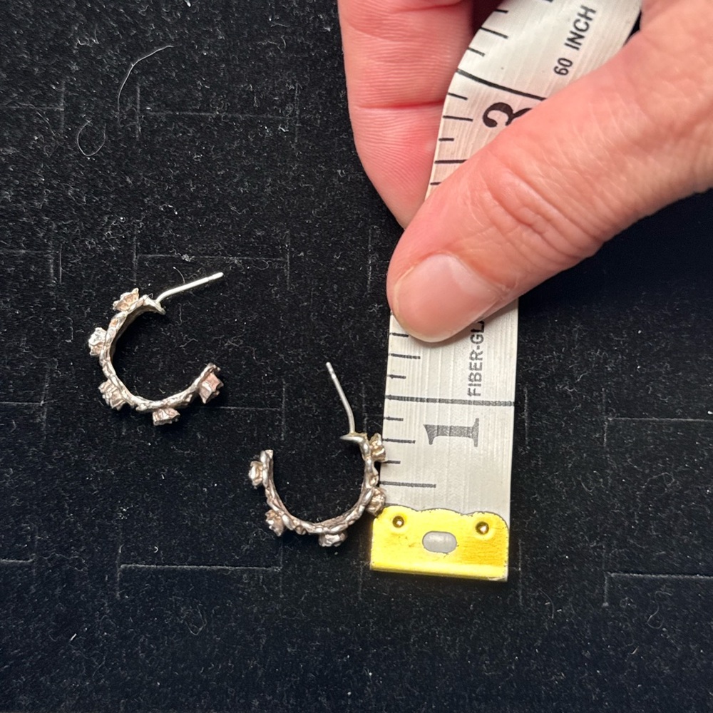 Silver 925 Rose‎ Hoop Earrings - Picture 3 of 6